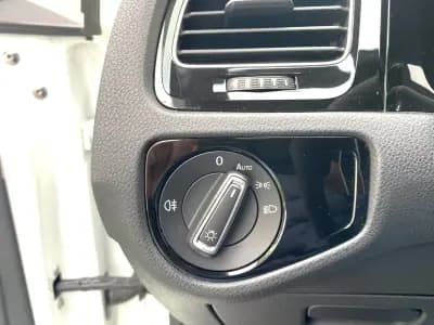 Vendo Volkswagen Golf 2017 - 33900 EUR, 55447 km - AUTO.MOTO.pt