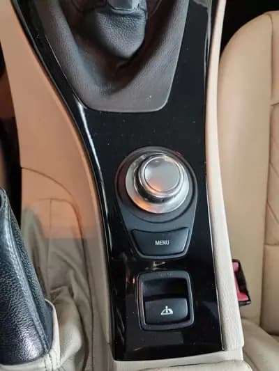 Vendo BMW 320 2007 - 13250 EUR, 189900 km - AUTO.MOTO.pt