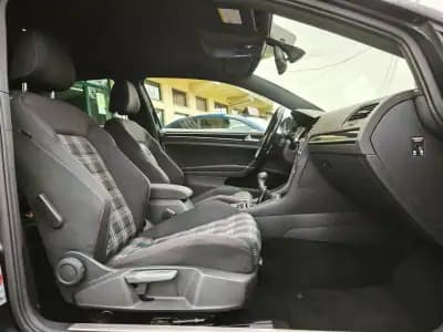 Sell Volkswagen Golf 2014 - 19900 EUR, 160000 km - AUTO.MOTO.pt