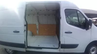 Vendo Renault Master 2016 - 15580 EUR, 312283 km - AUTO.MOTO.pt