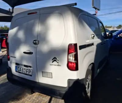 Vendo Citroën Berlingo 2020 - 12950 EUR, 97500 km - AUTO.MOTO.pt