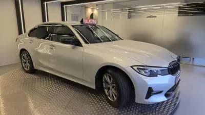 Sell BMW 318 2020 - 21500 EUR, 264805 km - AUTO.MOTO.pt