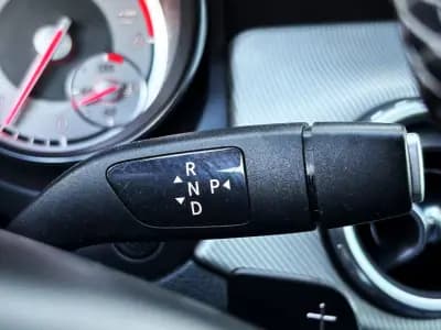 Sell Mercedes-Benz GLA 200 2015 - 20750 EUR, 124000 km - AUTO.MOTO.pt