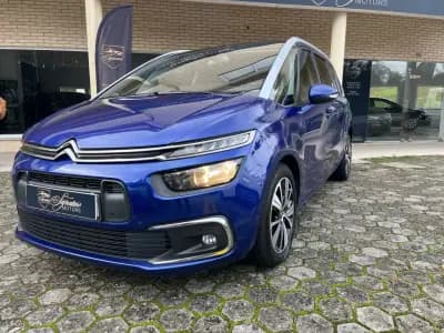 Vendo Citroën C4 Spacetourer 2023 - 13900 EUR, 279000 km - AUTO.MOTO.pt