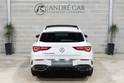Vendo Mercedes-Benz CLA 250 2022 - 32950 EUR, 38283 km - AUTO.MOTO.pt
