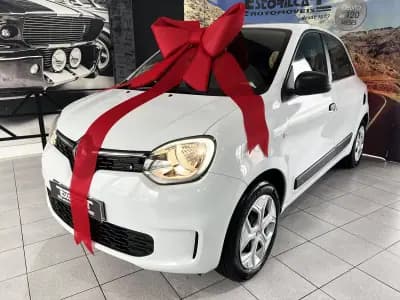 Vendo Renault Twingo 2022 - 13900 EUR, 6145 km - AUTO.MOTO.pt