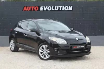 Vendo Renault Mégane 2011 - 8450 EUR, 134000 km - AUTO.MOTO.pt