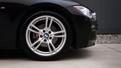 Vendo BMW 320 2014 - 18900 EUR, 210000 km - AUTO.MOTO.pt