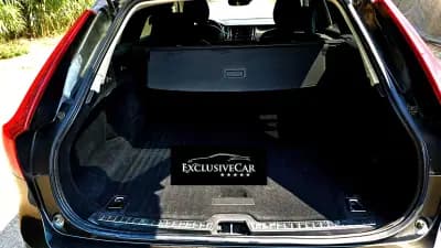 Sell Volvo V90 Cross Country 2019 - 24900 EUR, 215000 km - AUTO.MOTO.pt