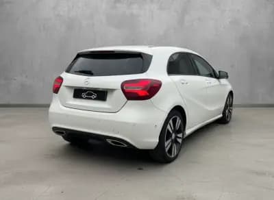 Vendo Mercedes-Benz A 180 2017 - 16500 EUR, 160000 km - AUTO.MOTO.pt