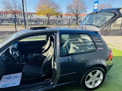 Sell Volkswagen Golf 2001 - 7999 EUR, 269000 km - AUTO.MOTO.pt