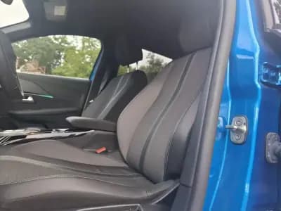 Sell Peugeot 208 2023 - 19990 EUR, 17000 km - AUTO.MOTO.pt