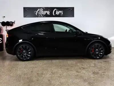 Vendo Tesla Model Y 2022 - 41900 EUR, 27000 km - AUTO.MOTO.pt