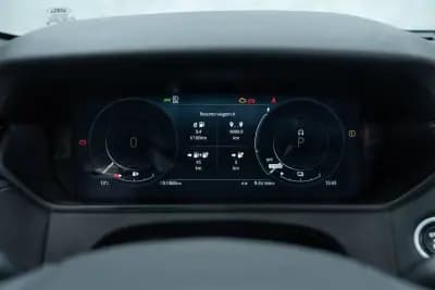 Vendo Land Rover Range Rover Velar 2025 - 55950 EUR, 51000 km - AUTO.MOTO.pt