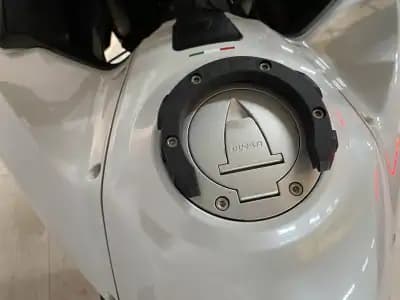 Sell Ducati Multistrada 1260 Enduro 2011 - 9250 EUR, 44000 km - AUTO.MOTO.pt