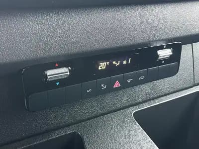 Vendo Mercedes-Benz Sprinter 2023 - 49750 EUR, 54000 km - AUTO.MOTO.pt