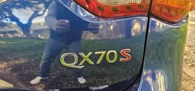 Vendo Infiniti QX70 2016 - 26990 EUR, 198900 km - AUTO.MOTO.pt