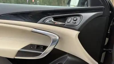 Vendo Opel Insignia 2016 - 13500 EUR, 164000 km - AUTO.MOTO.pt
