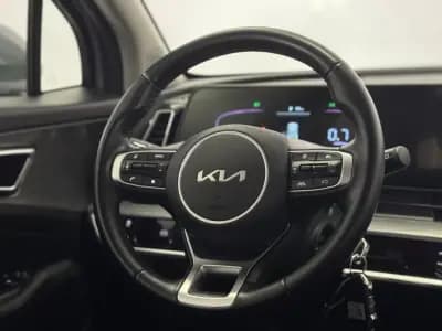 Vendo Kia Sportage 2022 - 23990 EUR, 38151 km - AUTO.MOTO.pt