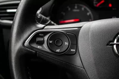 Vendo Opel Crossland X 2020 - 11980 EUR, 87391 km - AUTO.MOTO.pt