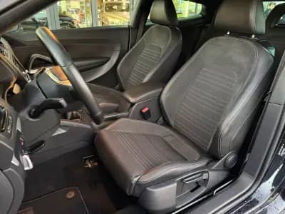 Vendo Volkswagen Scirocco 2009 - 11990 EUR, 178000 km - AUTO.MOTO.pt