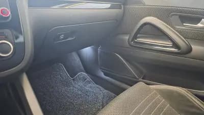 Vendo Volkswagen Scirocco 2010 - 10900 EUR, 289436 km - AUTO.MOTO.pt