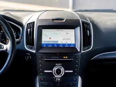 Vendo Ford S-Max 2022 - 34990 EUR, 176600 km - AUTO.MOTO.pt