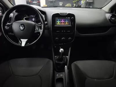Sell Renault Clio 2015 - 9250 EUR, 201119 km - AUTO.MOTO.pt