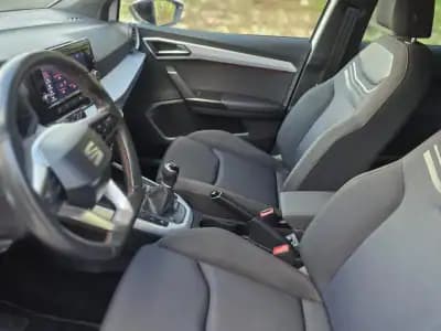 Sell SEAT Arona 2023 - 17750 EUR, 55000 km - AUTO.MOTO.pt