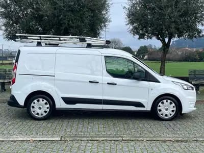 Vendo Ford Transit Connect 2021 - 15450 EUR, 114000 km - AUTO.MOTO.pt