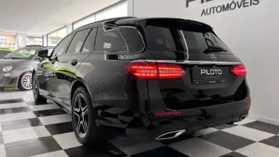 Sell Mercedes-Benz E 300 2022 - 42990 EUR, 90455 km - AUTO.MOTO.pt