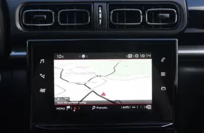 Vendo Citroën C3 2024 - 18980 EUR, 12605 km - AUTO.MOTO.pt