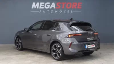 Vendo Opel Astra 2024 - 24450 EUR, 13500 km - AUTO.MOTO.pt