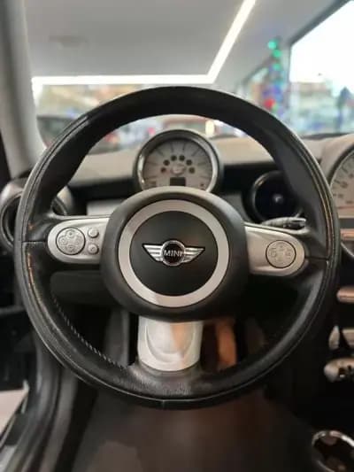 Vendo MINI Cooper 2008 - 8990 EUR, 244050 km - AUTO.MOTO.pt