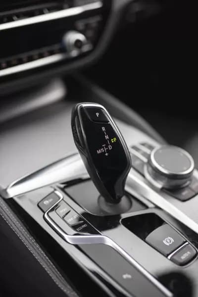 Sell BMW 520 2020 - 33900 EUR, 132497 km - AUTO.MOTO.pt