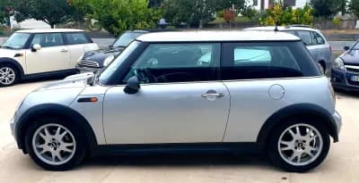 Vendo MINI One 2004 - 7990 EUR, 179700 km - AUTO.MOTO.pt