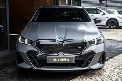 Vendo BMW i5 2023 - 79900 EUR, 17145 km - AUTO.MOTO.pt