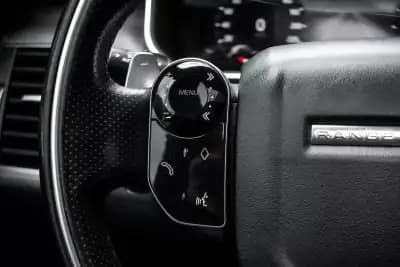 Vendo Land Rover Range Rover Sport 2018 - 41990 EUR, 170206 km - AUTO.MOTO.pt