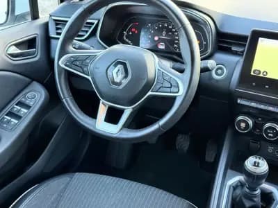 Vendo Renault Clio 2020 - 11900 EUR, 158151 km - AUTO.MOTO.pt
