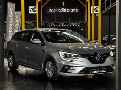 Vendo Renault Mégane Sport Tourer 2022 - 16990 EUR, 132900 km - AUTO.MOTO.pt