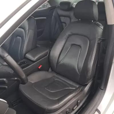 Sell Audi A5 2009 - 13490 EUR, 258000 km - AUTO.MOTO.pt