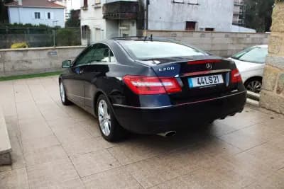 Sell Mercedes-Benz E 200 2011 - 15990 EUR, 139900 km - AUTO.MOTO.pt