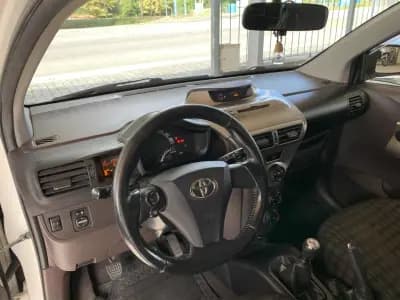 Sell Toyota iQ 2009 - 7500 EUR, 123054 km - AUTO.MOTO.pt