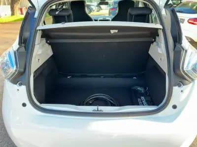 Vendo Renault Zoe 2019 - 16900 EUR, 25417 km - AUTO.MOTO.pt