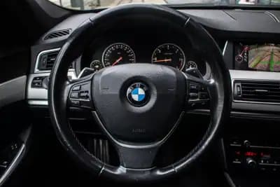 Vendo BMW 520 Gran Turismo 2015 - 19990 EUR, 183123 km - AUTO.MOTO.pt