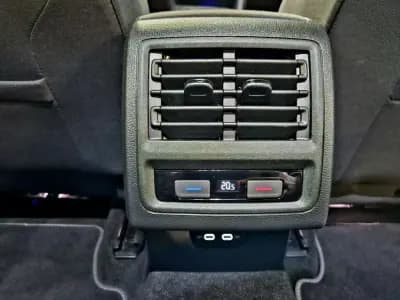 Vendo Volkswagen Golf 2021 - 36500 EUR, 60950 km - AUTO.MOTO.pt