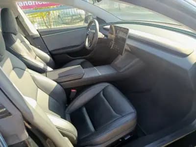 Vendo Tesla Model 3 2024 - 34000 EUR, 59000 km - AUTO.MOTO.pt