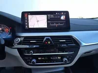 Vendo BMW 520 2021 - 35500 EUR, 95000 km - AUTO.MOTO.pt