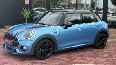 Vendo MINI Cooper 2018 - 19990 EUR, 102000 km - AUTO.MOTO.pt