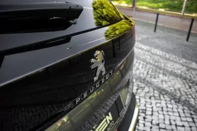 Vendo Peugeot 3008 2019 - 17850 EUR, 63281 km - AUTO.MOTO.pt